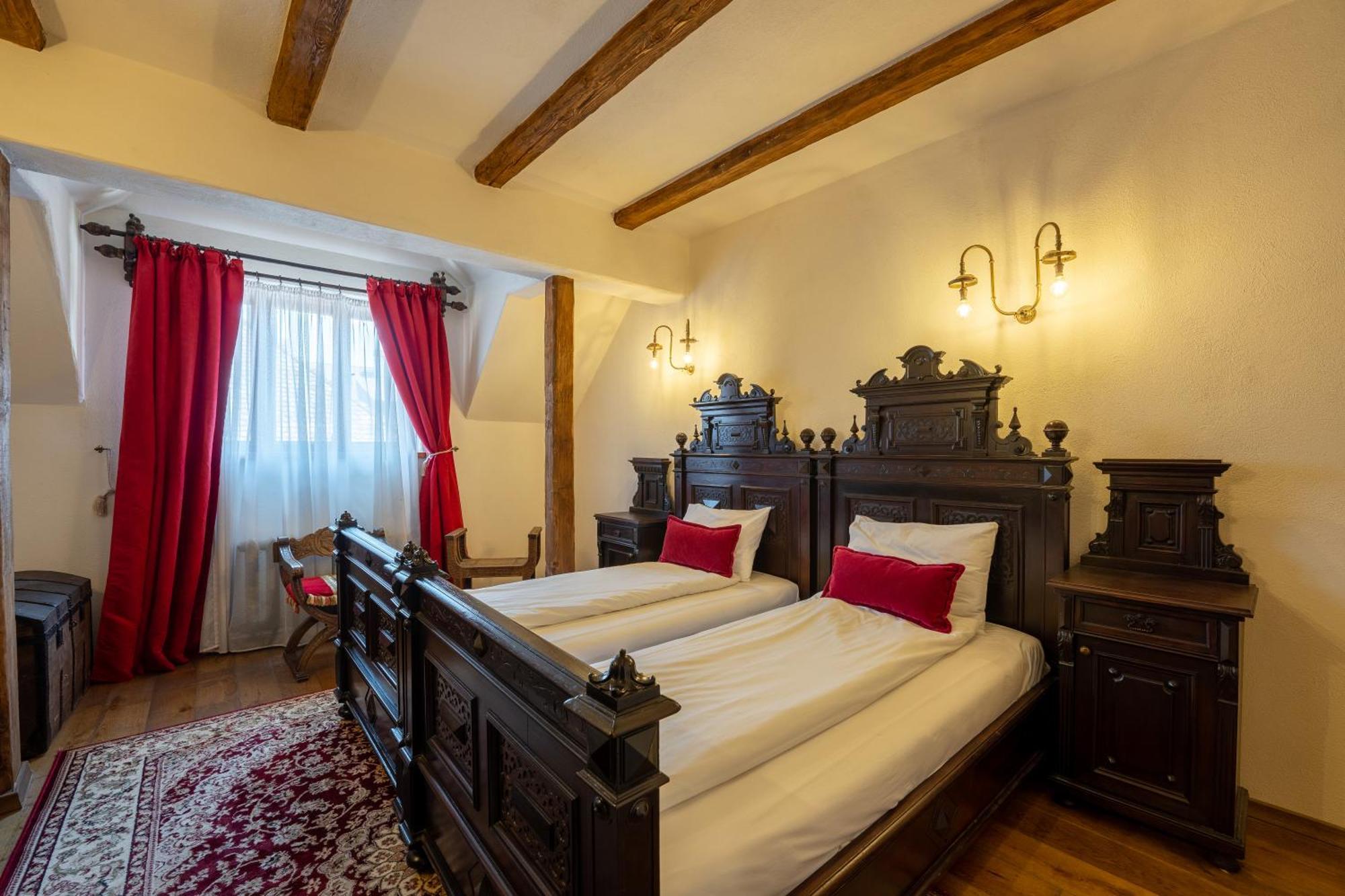 The Throne - M Museum Hotel Sighişoara Dış mekan fotoğraf