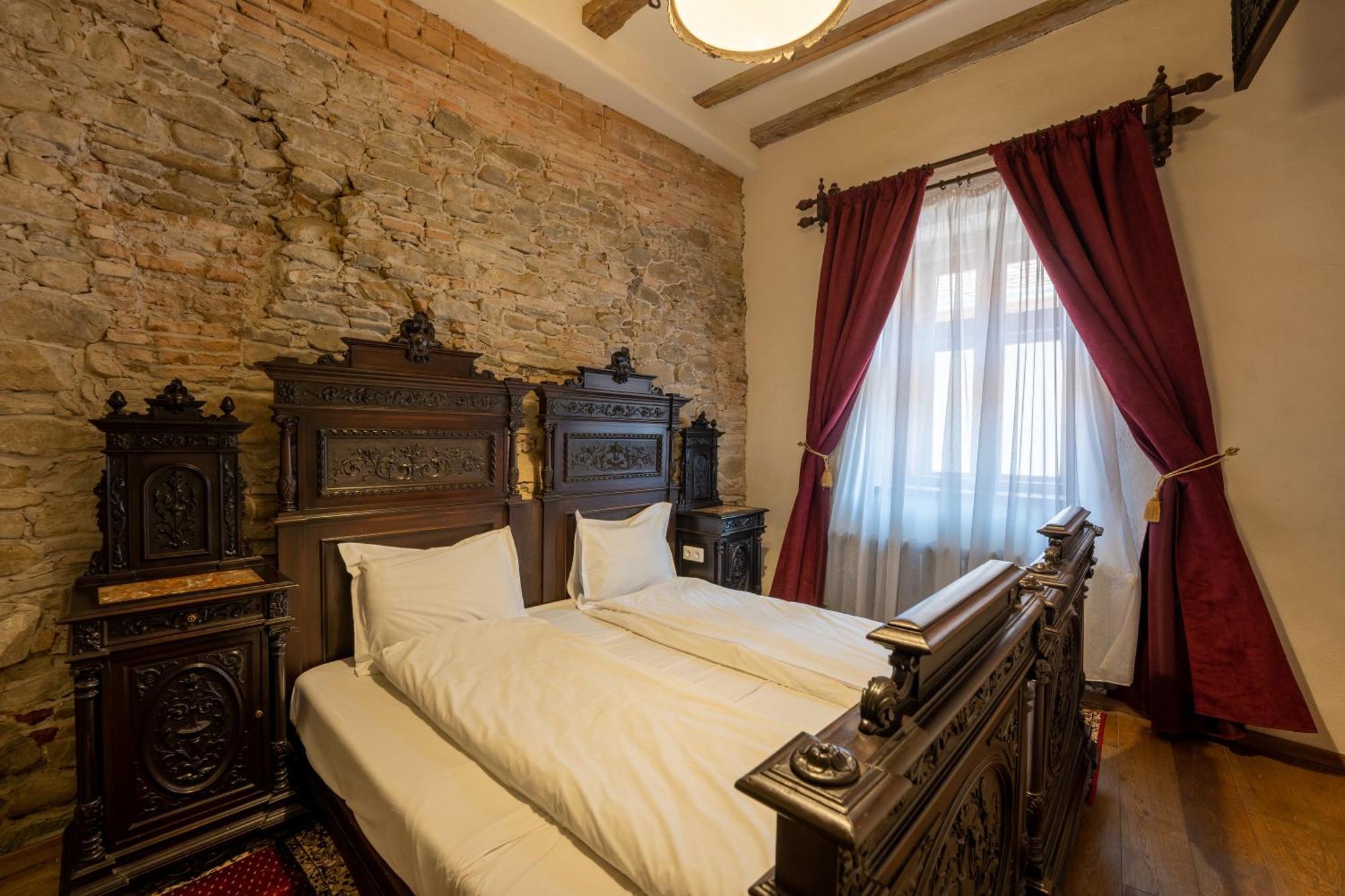 The Throne - M Museum Hotel Sighişoara Dış mekan fotoğraf