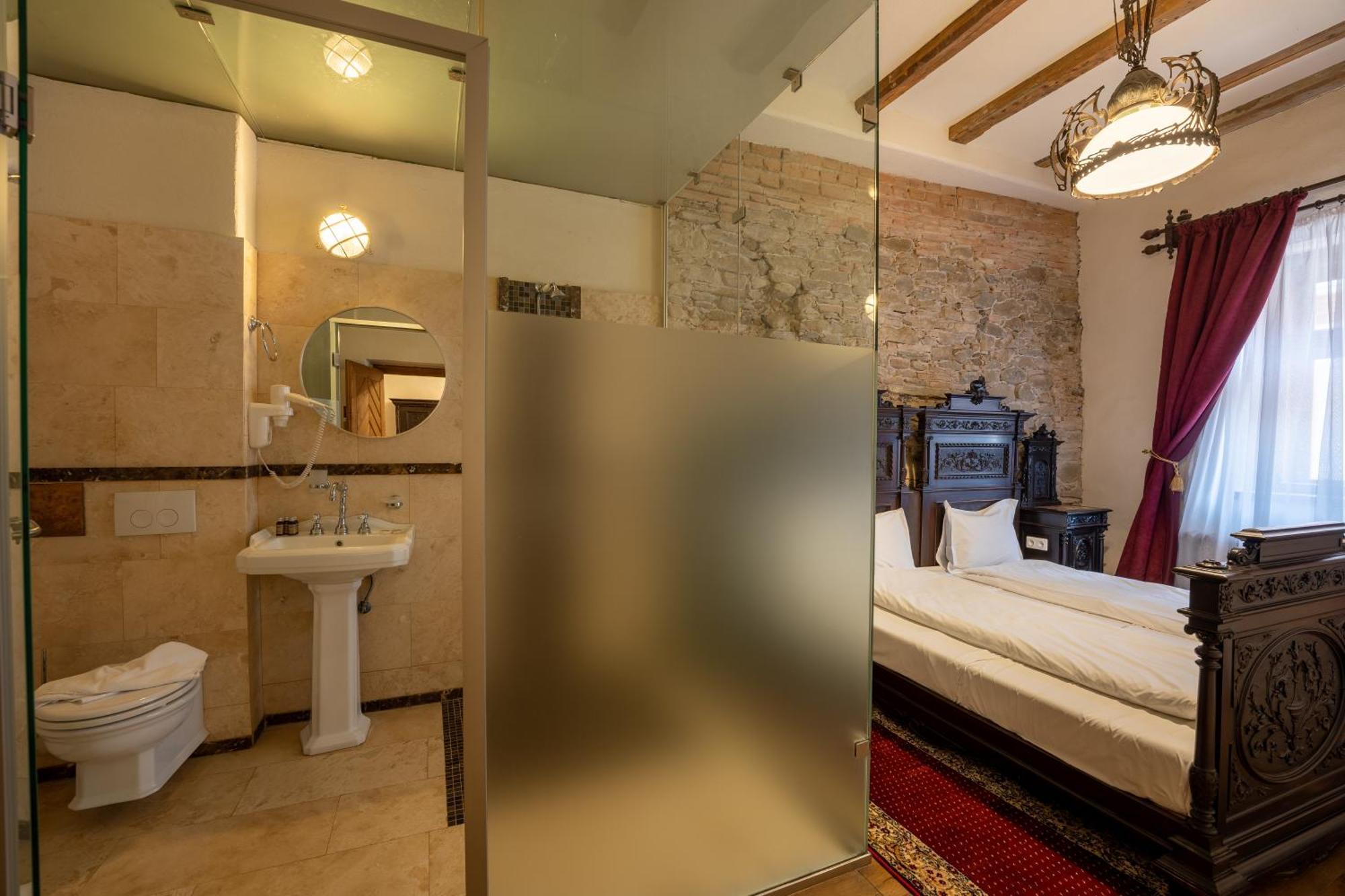 The Throne - M Museum Hotel Sighişoara Dış mekan fotoğraf